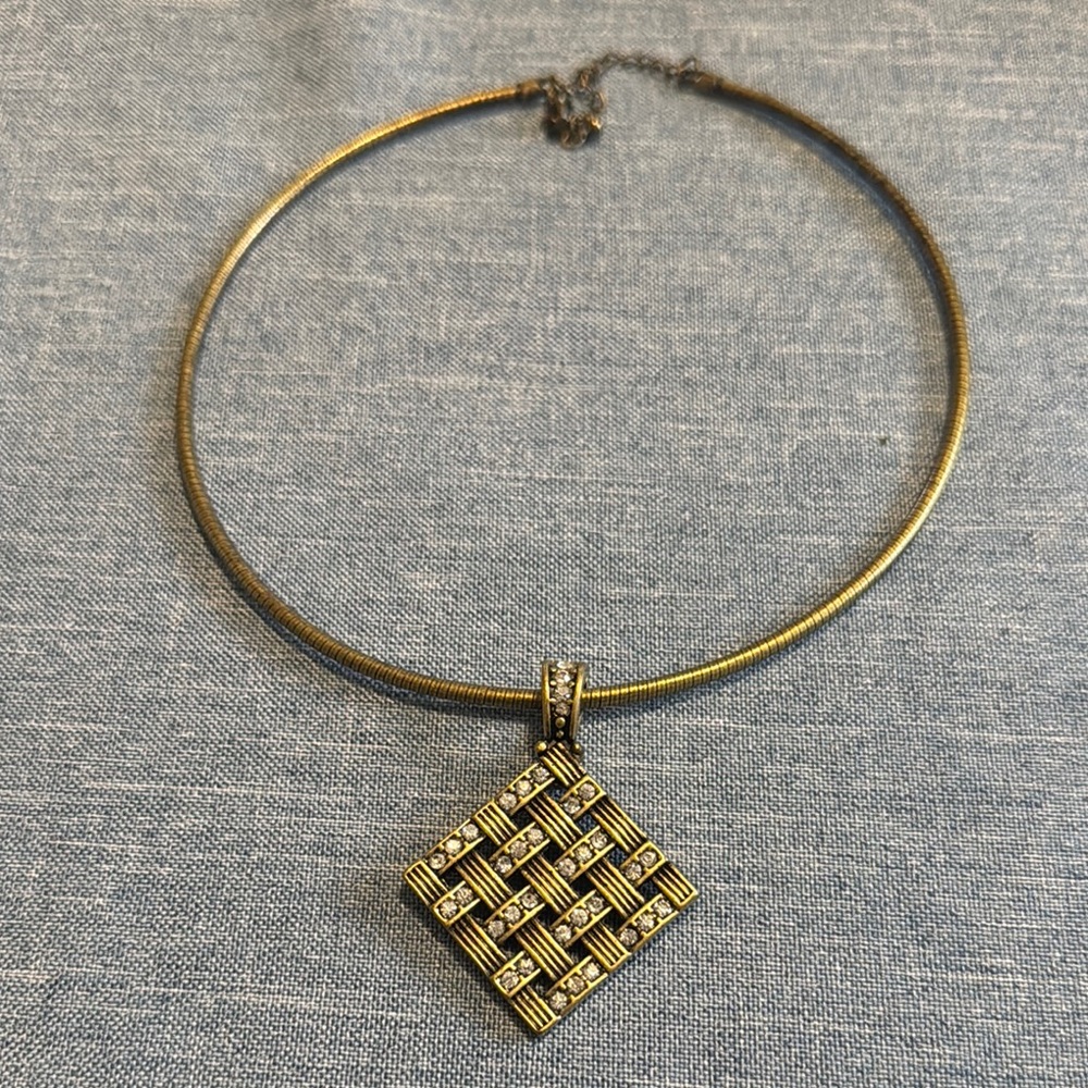 Gold Necklace with Geometric Pendant